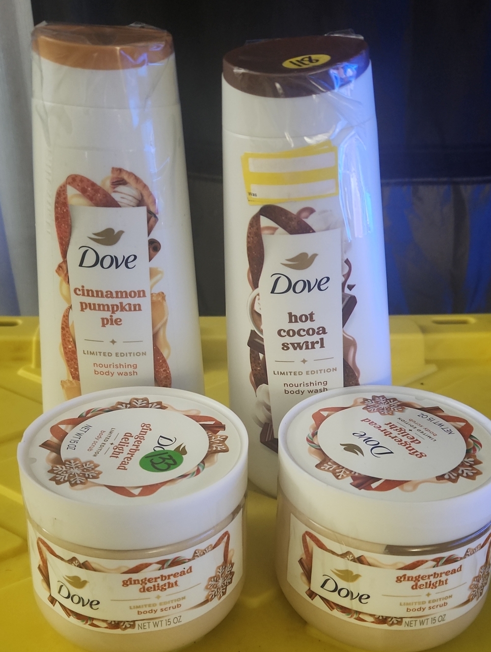 4 Set Dove Limited Edition Body & Scrub Wash. Sealed And New